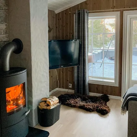 Cozy Modern Near Sjusjoen 度假居