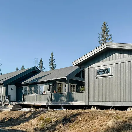 Cozy Modern Near Sjusjoen * Mesnali